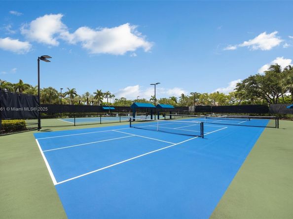 1571 Breakwater Ter, Hollywood FL 33019