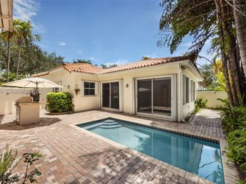 1571 Breakwater Ter
