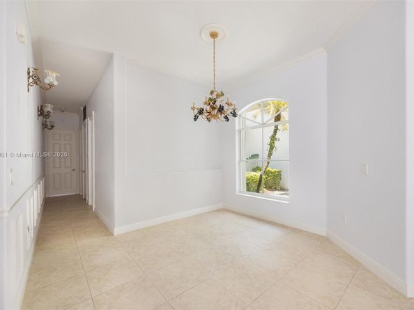 1571 Breakwater Ter, Hollywood FL 33019
