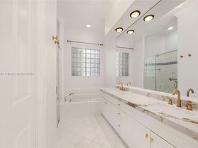 1571 Breakwater Ter, Hollywood FL 33019