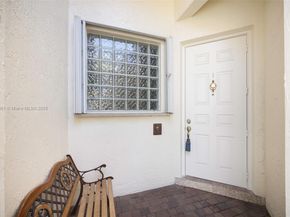 1571 Breakwater Ter, Hollywood FL 33019