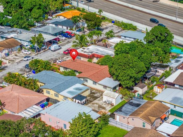 1211/1213 NW 32 Pl, Miami FL 33125