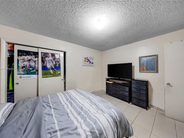 1211/1213 NW 32 Pl, Miami FL 33125