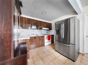 1211/1213 NW 32 Pl, Miami FL 33125