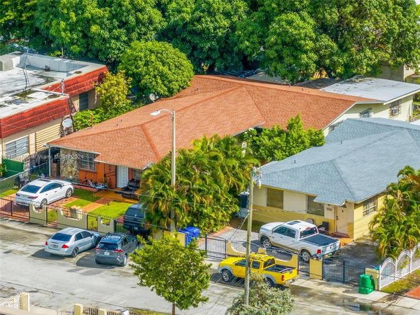1211/1213 NW 32 Pl, Miami FL 33125