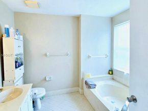 140 NW 151st Ave, Pembroke Pines FL 33028