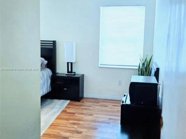140 NW 151st Ave, Pembroke Pines FL 33028