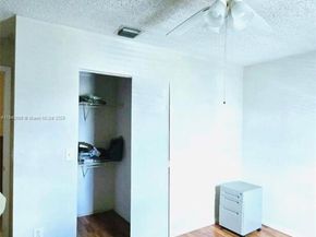 140 NW 151st Ave, Pembroke Pines FL 33028