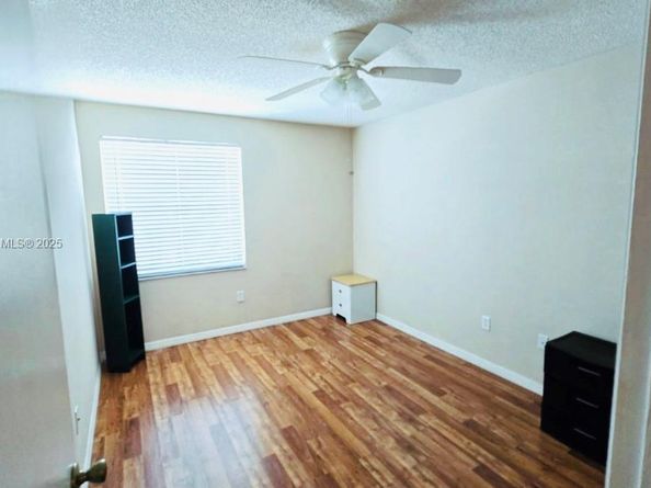140 NW 151st Ave, Pembroke Pines FL 33028