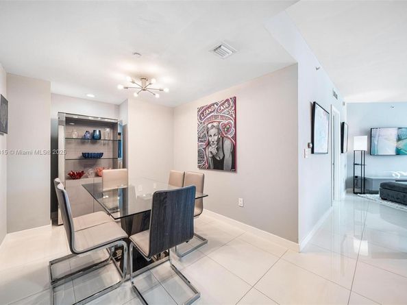 350 S Miami Ave 2505, Miami FL 33130