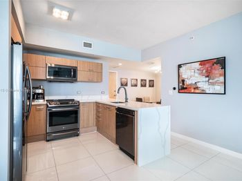 350 S Miami Ave
