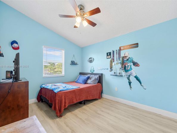 208 SW 159th Ln, Sunrise FL 33326