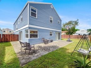 208 SW 159th Ln, Sunrise FL 33326