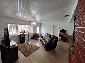 7561 Meridian St, Miramar FL 33023