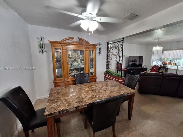 7561 Meridian St, Miramar FL 33023