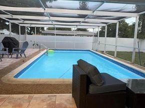 18415 NW 42nd Pl, Miami Gardens FL 33055