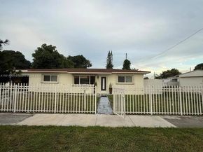 18415 NW 42nd Pl, Miami Gardens FL 33055