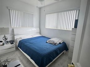 18415 NW 42nd Pl, Miami Gardens FL 33055