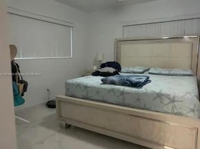 18415 NW 42nd Pl, Miami Gardens FL 33055