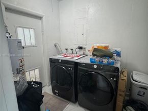 18415 NW 42nd Pl, Miami Gardens FL 33055