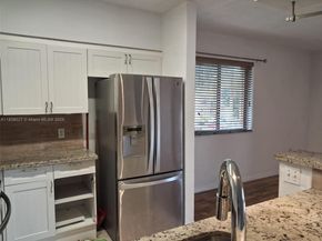 9340 Fontainebleau Blvd W314, Miami FL 33172