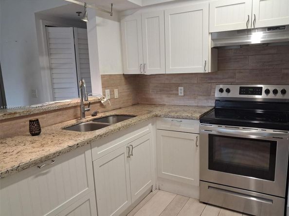 9340 Fontainebleau Blvd W314, Miami FL 33172