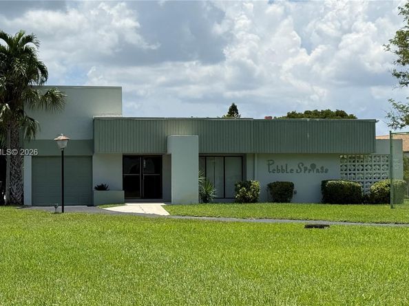 3992 N Pine Island Rd 2A, Sunrise FL 33351