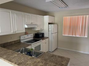 5661 Riverside Dr 101B7, Coral Springs FL 33067