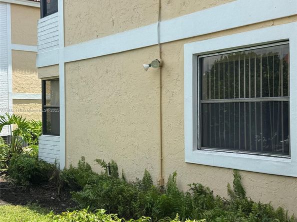 5661 Riverside Dr 101B7, Coral Springs FL 33067