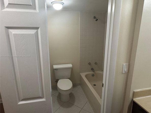 5661 Riverside Dr 101B7, Coral Springs FL 33067