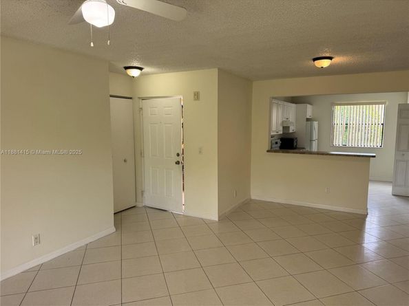 5661 Riverside Dr 101B7, Coral Springs FL 33067