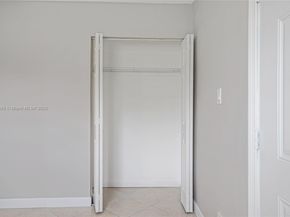 1721 SW 46th Ave, Fort Lauderdale FL 33317