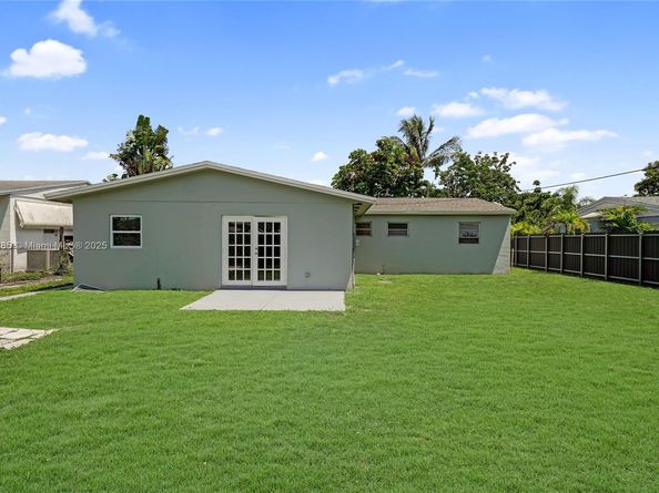 1721 SW 46th Ave, Fort Lauderdale FL 33317