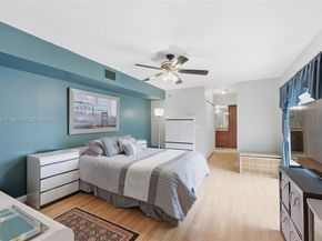 1172 SW 118th Ter, Davie FL 33325