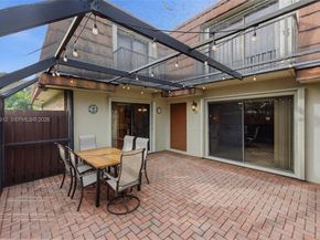 1172 SW 118th Ter, Davie FL 33325