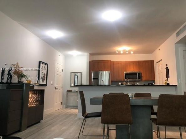 1300 E Ponce De Leon Blvd 514, Coral Gables FL 33134