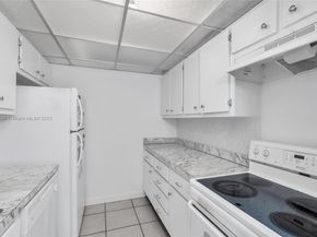 251 174th St 2115, Sunny Isles Beach FL 33160