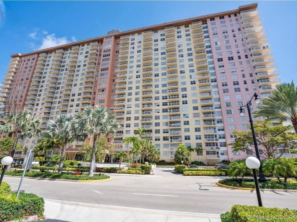 251 174th St 2115, Sunny Isles Beach FL 33160