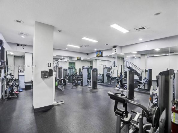 251 174th St 2115, Sunny Isles Beach FL 33160