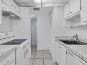 251 174th St 2115, Sunny Isles Beach FL 33160