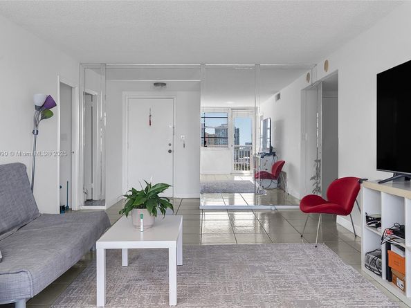 251 174th St 2115, Sunny Isles Beach FL 33160