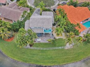 1078 Laguna Springs Dr, Weston FL 33326