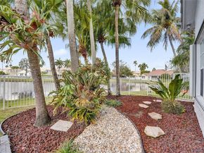 1078 Laguna Springs Dr, Weston FL 33326