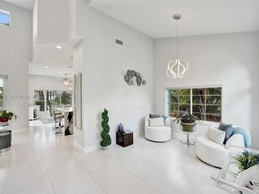 1078 Laguna Springs Dr, Weston FL 33326