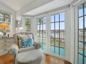 1078 Laguna Springs Dr, Weston FL 33326