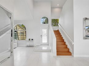 1078 Laguna Springs Dr, Weston FL 33326