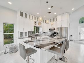 1078 Laguna Springs Dr, Weston FL 33326