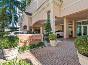 17555 Atlantic Blvd UPH3, Sunny Isles Beach FL 33160