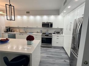 17555 Atlantic Blvd UPH3, Sunny Isles Beach FL 33160