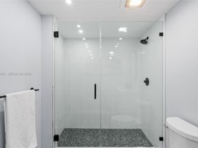 17555 Atlantic Blvd UPH3, Sunny Isles Beach FL 33160